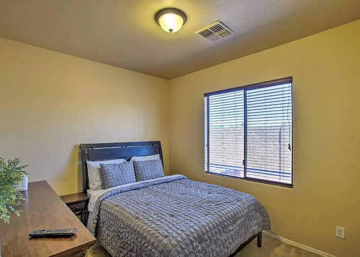 Holiday home Near Golf: Casita W/ Patio 10 Mi To Dtwn Phoenix! *