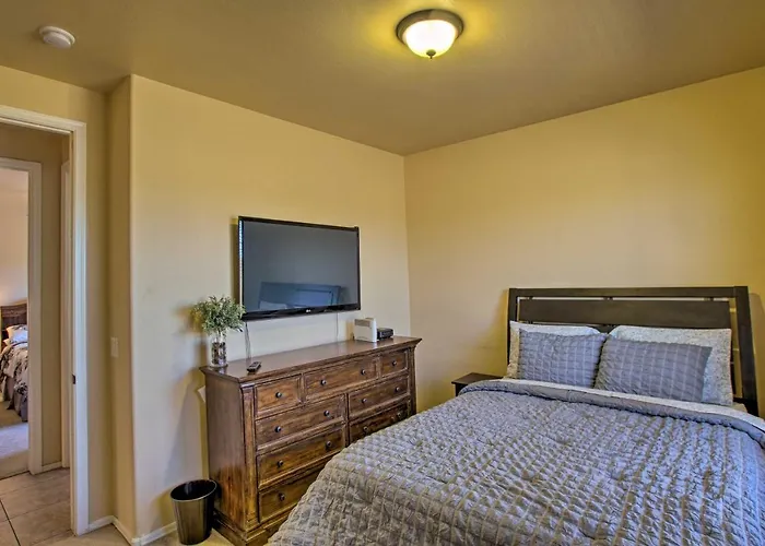 Near Golf: Casita W/ Patio 10 Mi To Dtwn Phoenix! Holiday home *