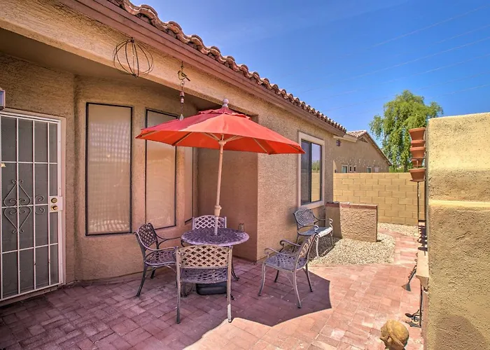 Near Golf: Casita W/ Patio 10 Mi To Dtwn Phoenix!